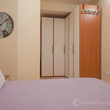 公寓 La Casetta Gialla 佩萨罗